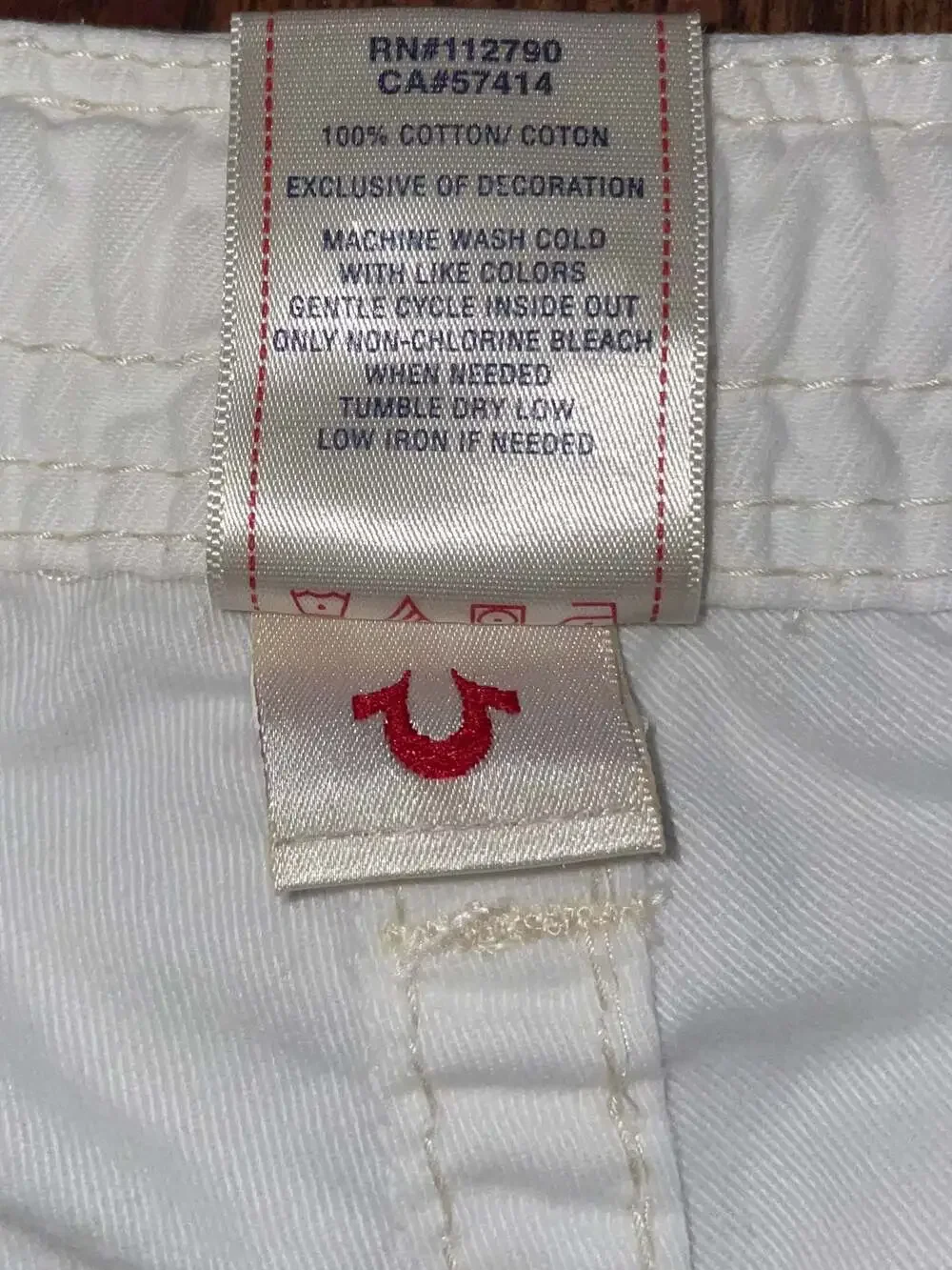 True Religion White Cargo Shorts Size 33 Y2K Utility Skater Streetwear